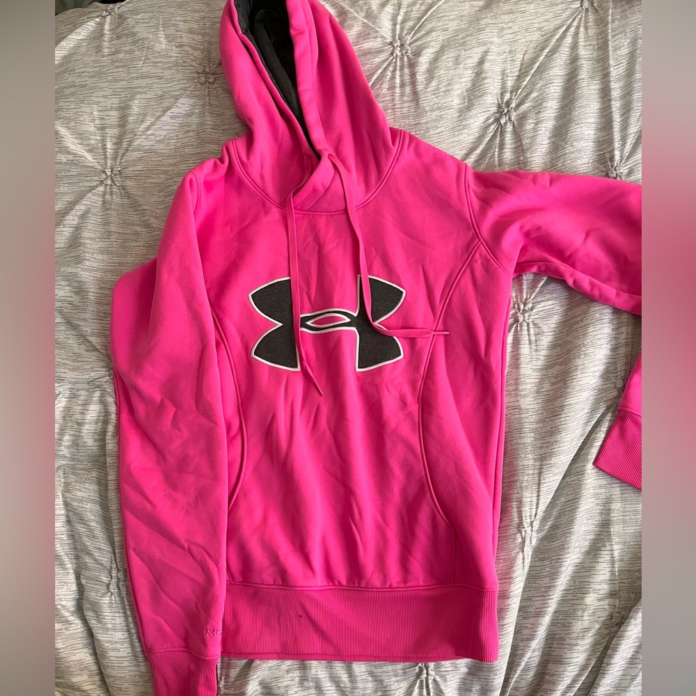 Size XS: Under Armor Hoodie